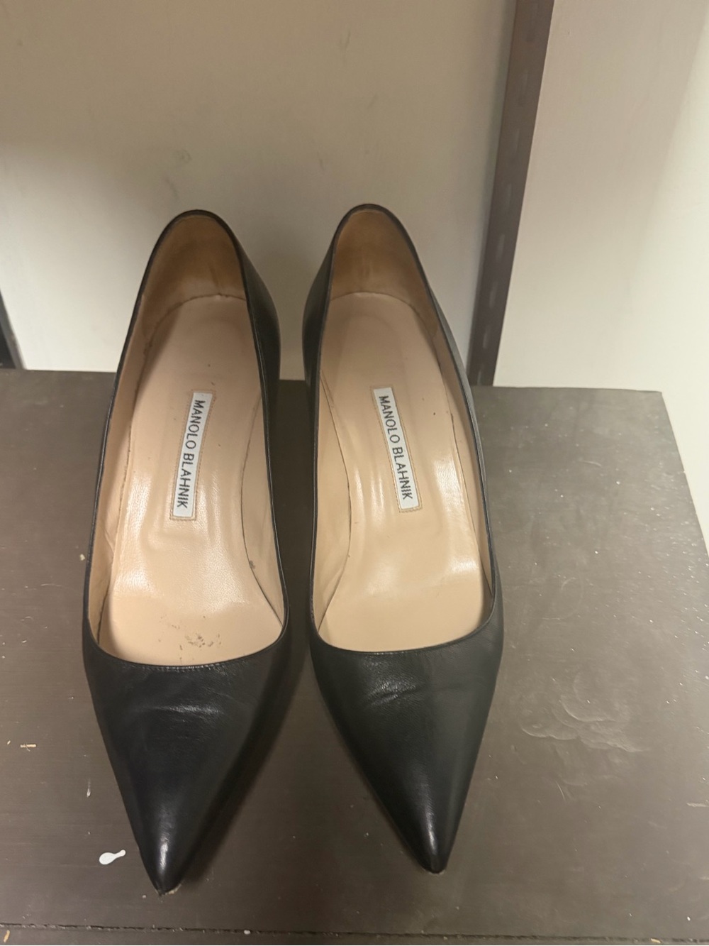 Manolo Blahnik Black Pointed-Toe Leather Pumps